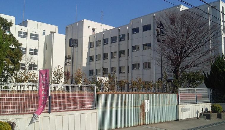 Primary school. 500m to Itami Konoike Elementary School