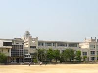 Primary school. Itami Sakuradai 600m up to elementary school