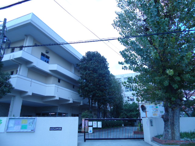 Junior high school. 326m to Itami Minami Junior High School (Junior High School)