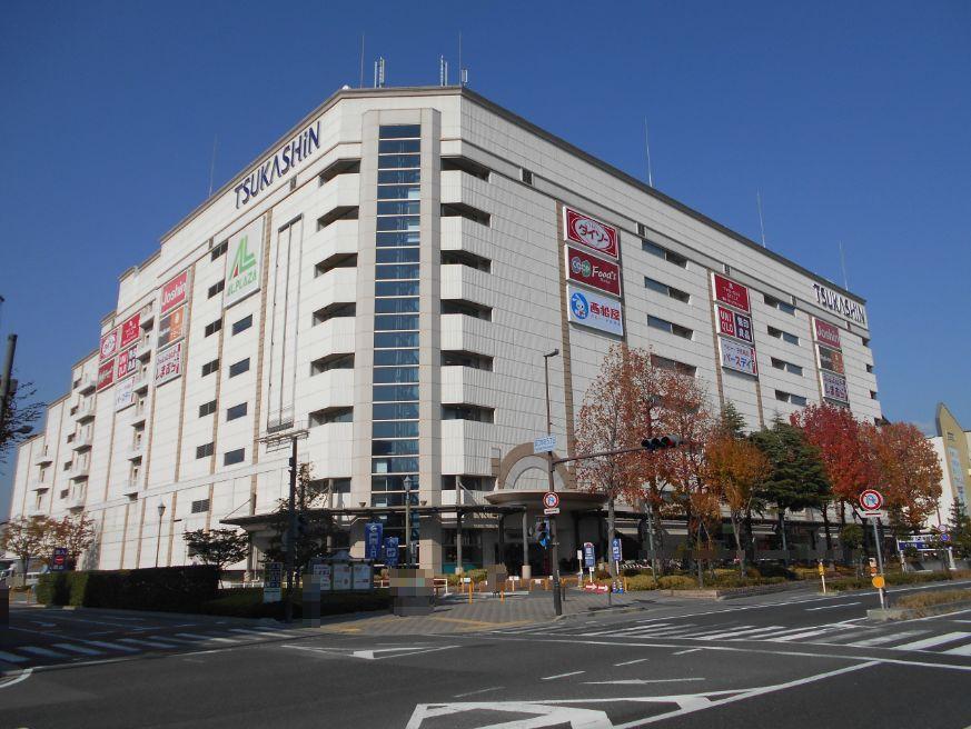 Shopping centre. Gunze 995m to Town Center Tsukashin