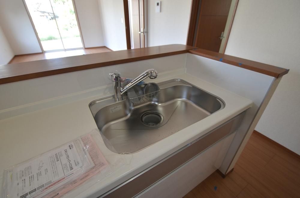 Kitchen. Spacious sink