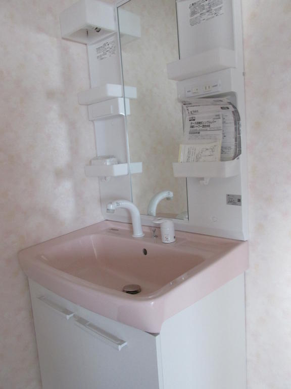 Washroom. Convenience good in the shower with dresser ~