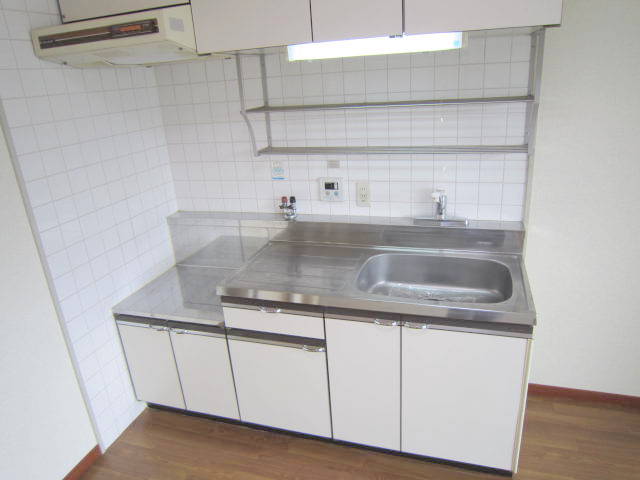 Kitchen. Gas stove installation Allowed