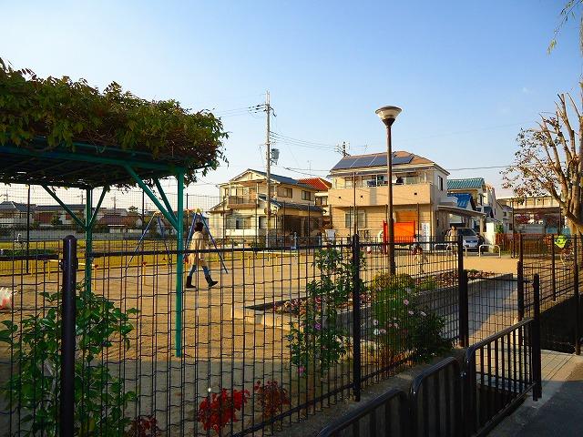 park. 80m to Hayashi Minamino children amusement park