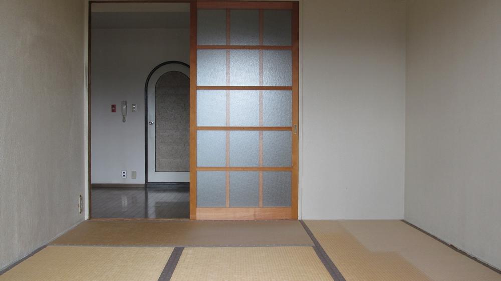 Other. Fans still How will root lunch in this space in the Japanese-style room?