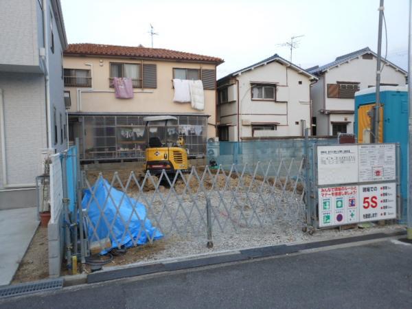 Local appearance photo.  ■ Local Photos ■  2013 October shooting. The surroundings are quiet residential area. 