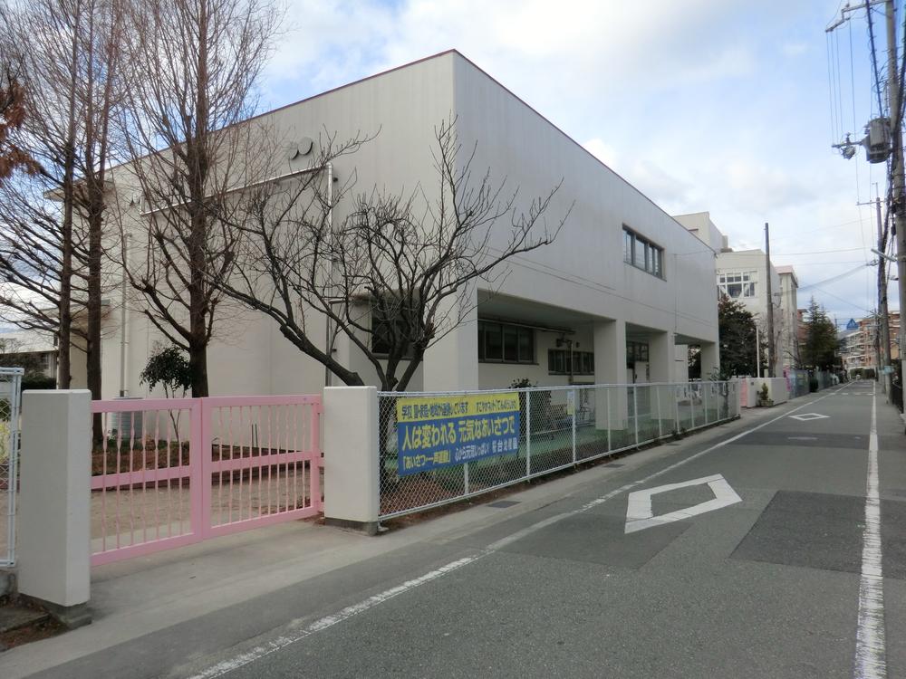kindergarten ・ Nursery. Kindergarten in the 10 within walking distance from the 753m field to Itami Sakuradai kindergarten