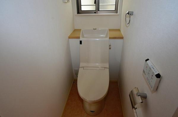 Toilet. A No. land toilet photo