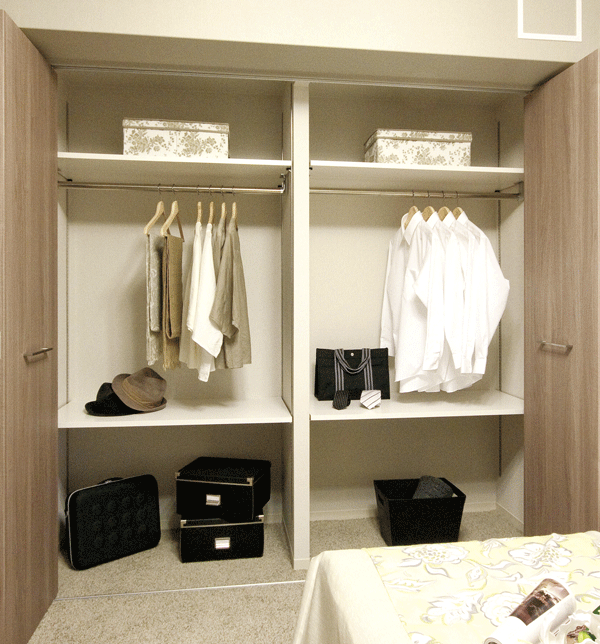 Receipt.  [closet] Closet to Western-style, Object input, such as storage space it has been enhanced in various places in the corridor. In high-quality living space full of refreshing wide leeway, You can enjoy a comfortable moments (A type model room)