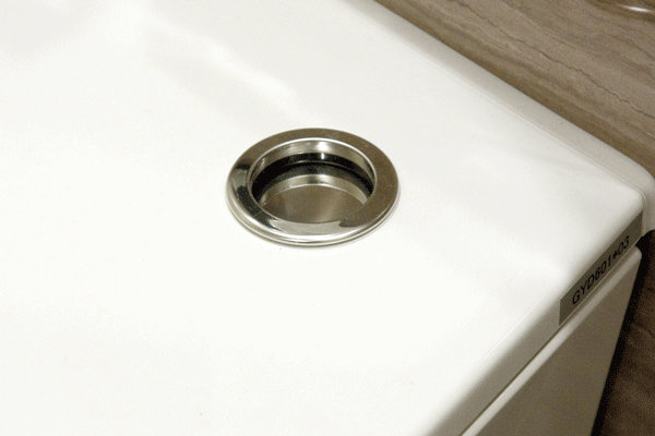 Bathing-wash room.  [Pop-up drain plug] It can be easily drained with only one push with the finger. Since the chain is no, It looks we are clean (same specifications)