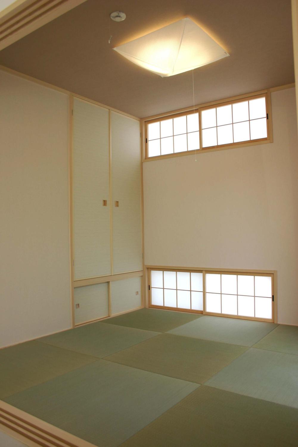 Building plan example (introspection photo). Ryukyu tatami Japanese-style, Closet is by reducing the bottom of the door, To make it easier to accommodate the things