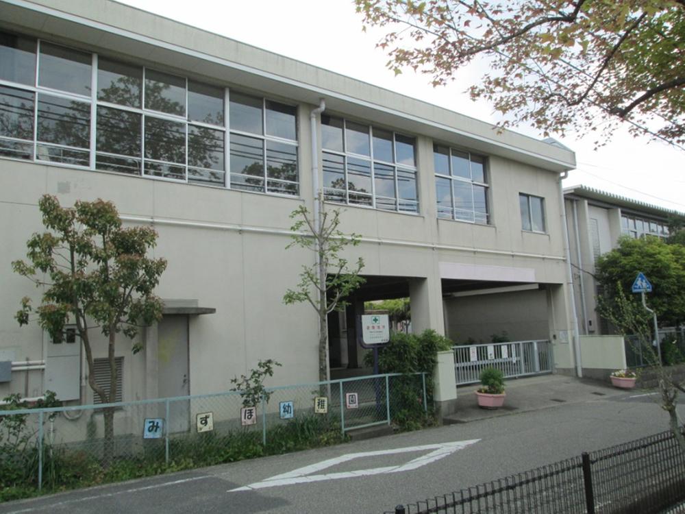 kindergarten ・ Nursery. Itami Municipal Mizuho 490m to kindergarten