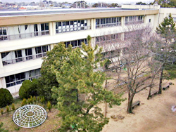 Junior high school. 934m to Itami Tatsukita junior high school (junior high school)