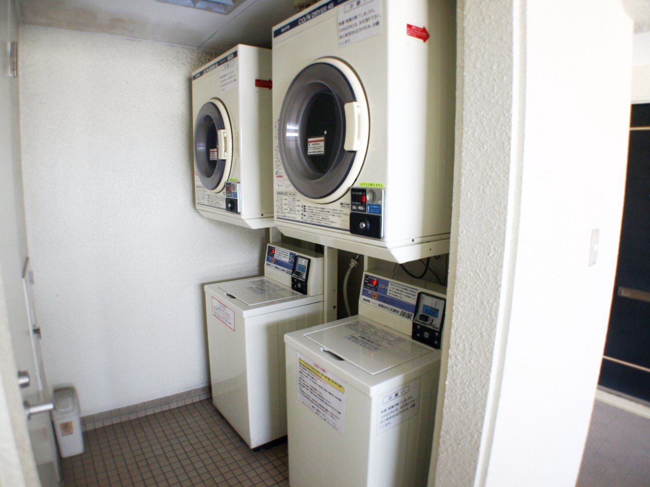 Other common areas. Launderette