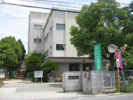 Junior high school. 571m to Itami Sasahara junior high school