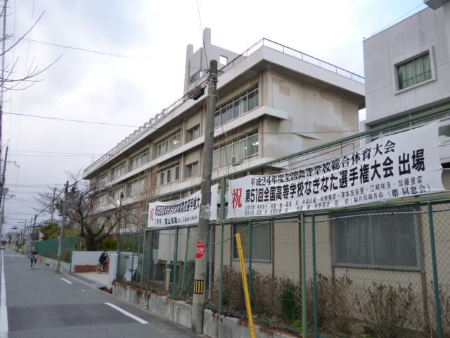 high school ・ College. 922m to Itami Itami High School