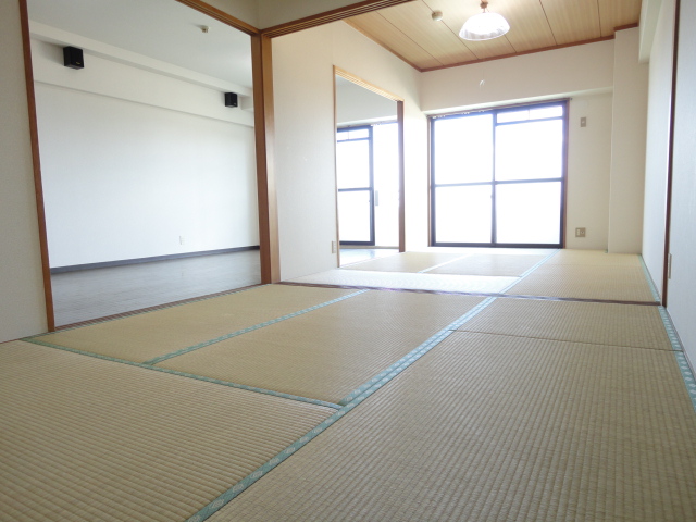Other room space. ^^ To 10.5 Pledge Continuing Japanese-style room