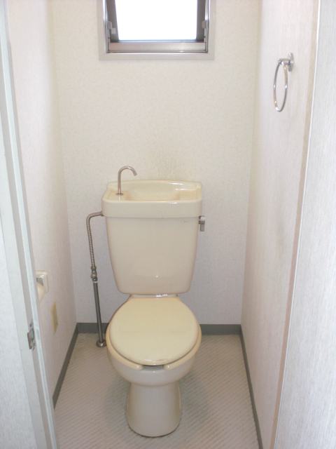 Toilet. bus ・ Toilet Separate ^^