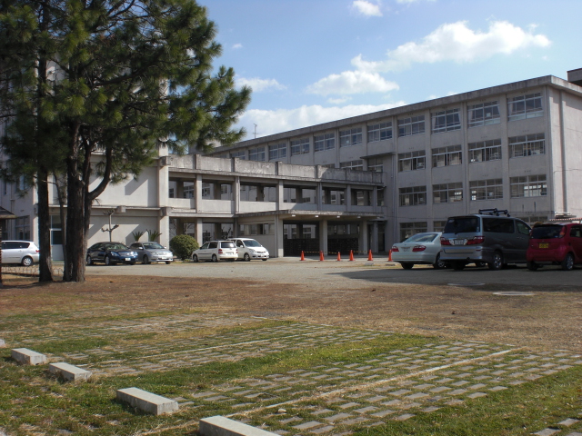 Primary school. 446m to Kakogawa City Hiraoka North Elementary School (elementary school)