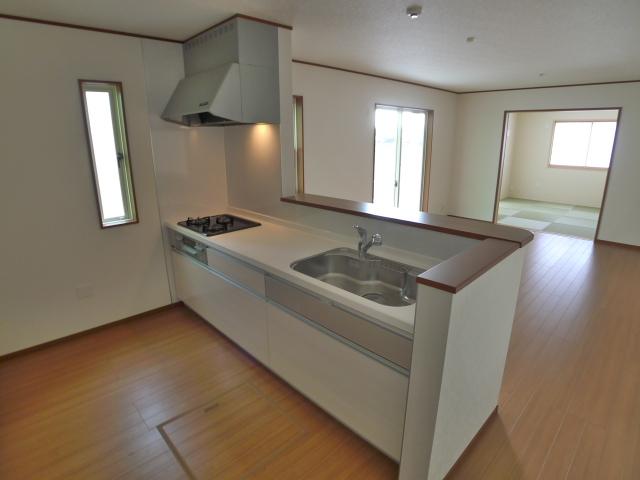 Same specifications photo (kitchen)