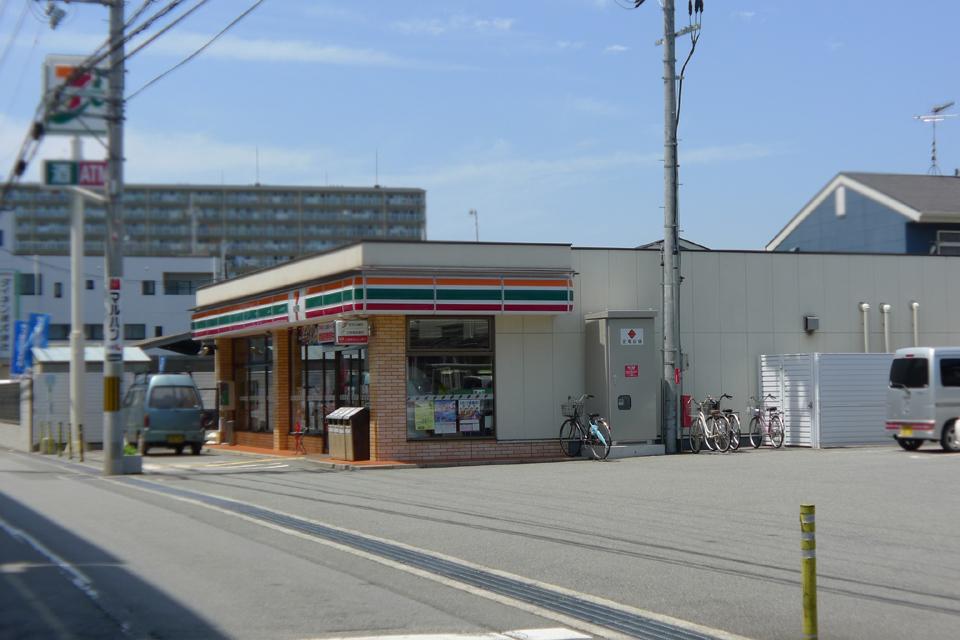 Convenience store. Seven-Eleven Kakogawa Onoe Kuchisato 378m to shop