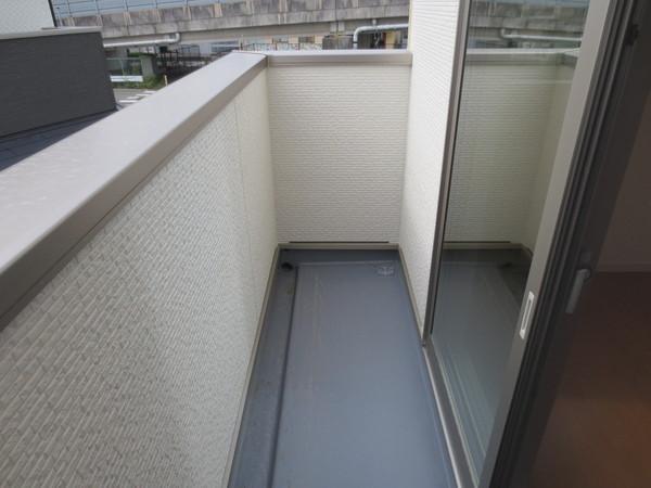 Balcony. Toilet, of course with washlet.