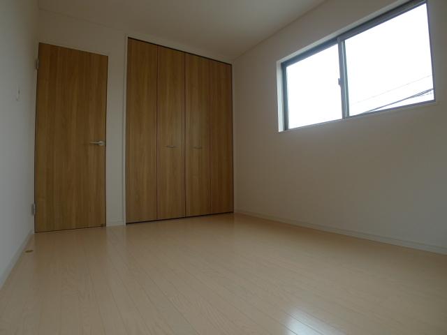 Same specifications photos (Other introspection). Same specifications Western-style