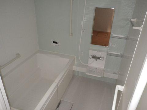 Same specifications photo (bathroom)