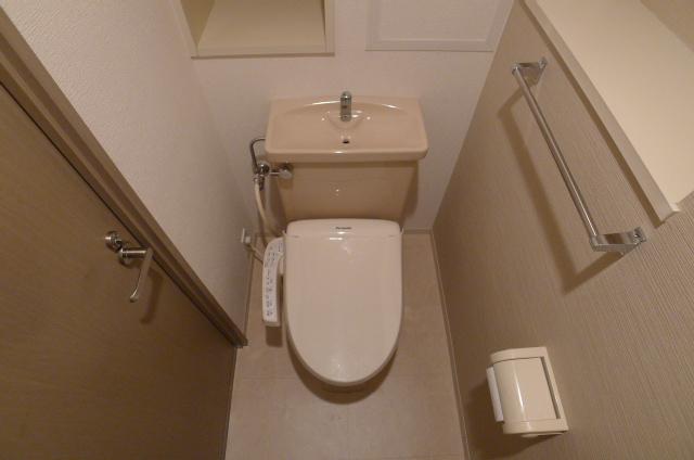 Toilet. Indoor (11 May 2013) Shooting. Washlet had made.