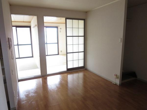 Living and room
