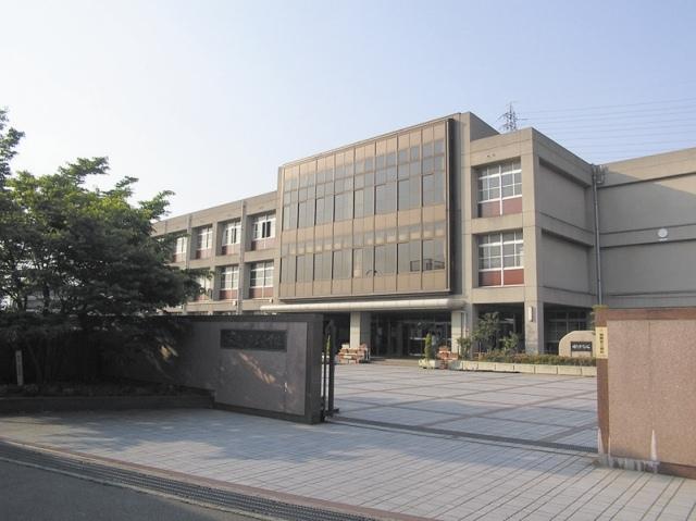 Primary school. 280m to Wakamiya elementary school