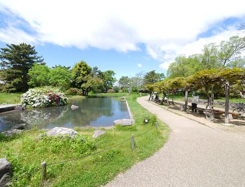 park. 280m until Kakurin-ji park