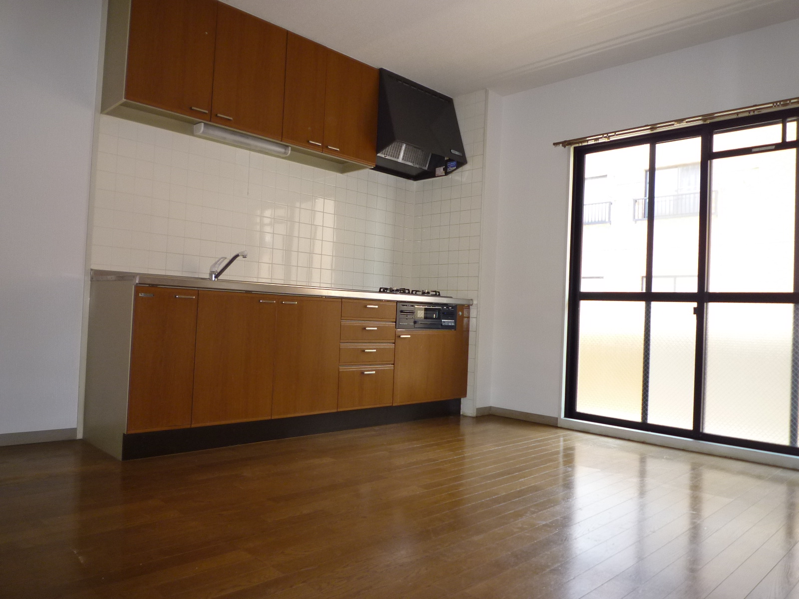 Kitchen. Spacious sink