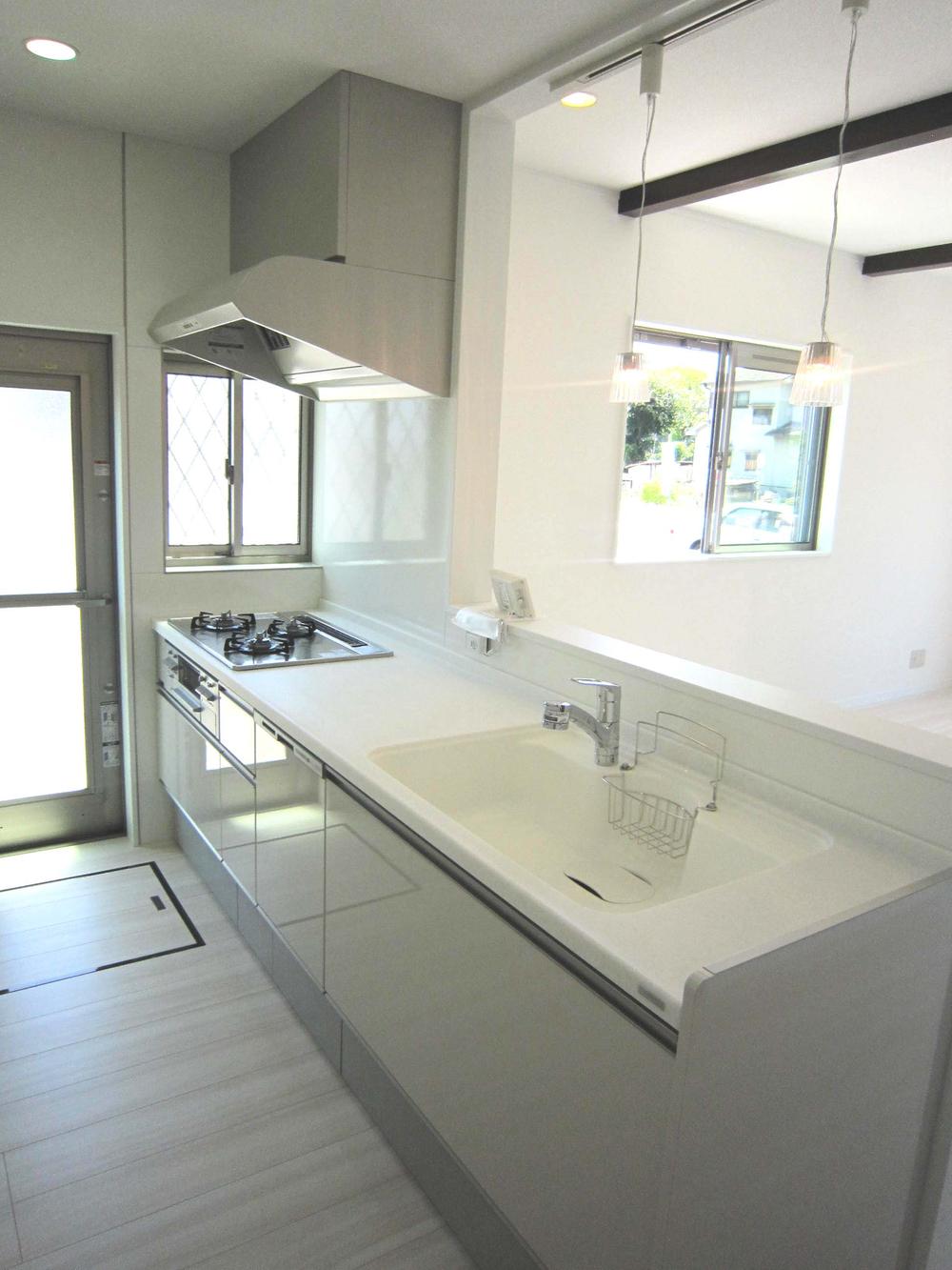 Kitchen. Toklas Good system Kitchen!