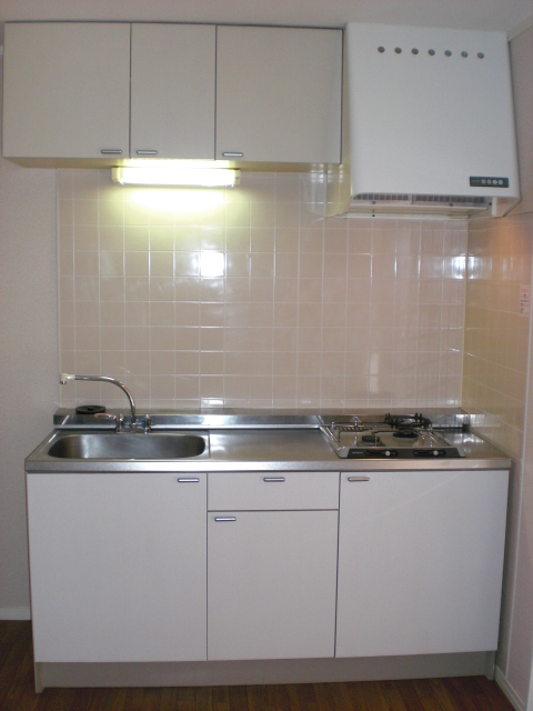 Kitchen. With gas stove two-necked ^^