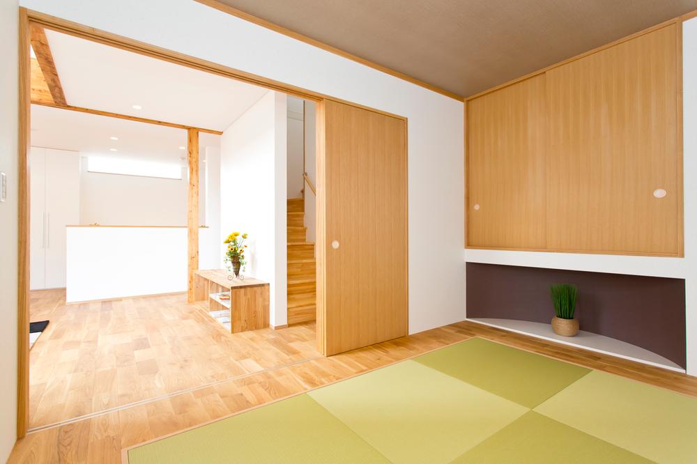 Non-living room. Japanese-style room also living and integral. It is also useful for everyday use.