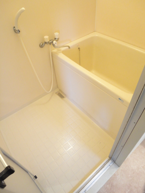Bath. Shower!