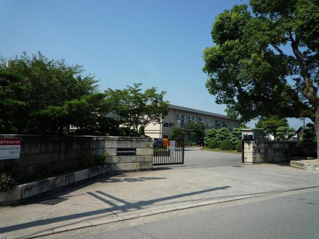 Junior high school. Kakogawa 1720m until junior high school