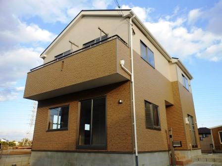 Local appearance photo. 1 Building Floor plan that Japanese-style independent. Wide balcony attractive