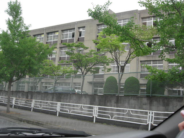 Junior high school. Kakogawa Municipal Beppu junior high school (junior high school) up to 601m