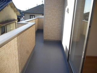 Balcony. Glad spacious balcony! !