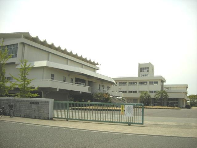 Junior high school. Inami 2000m until junior high school