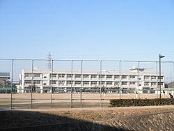 Junior high school. Harima-cho stand Harima until junior high school 493m