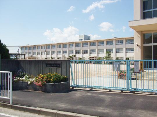 Primary school. Harima-cho stand Harima to elementary school 651m