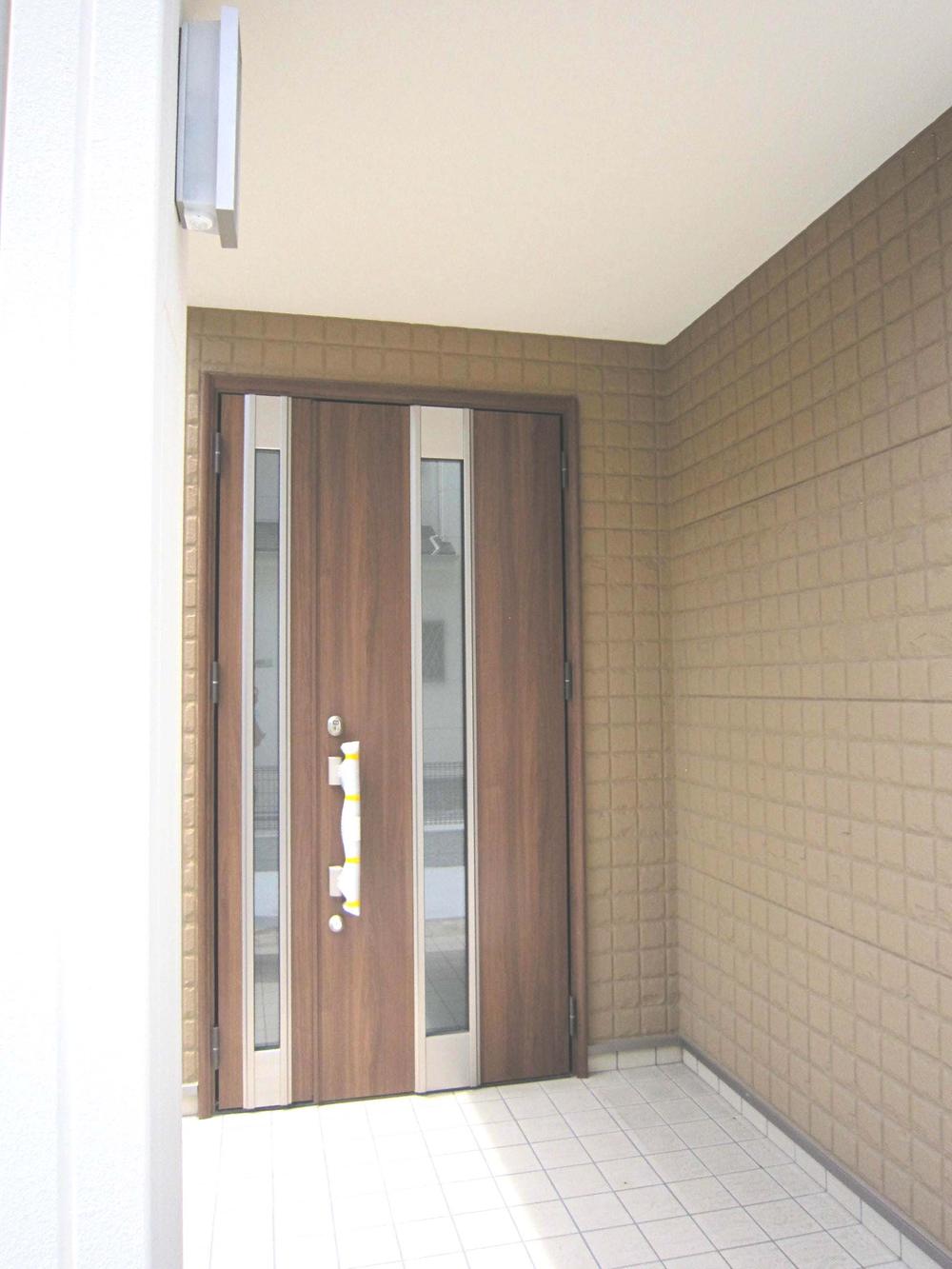 Entrance. Rikushiru Insulation entrance door