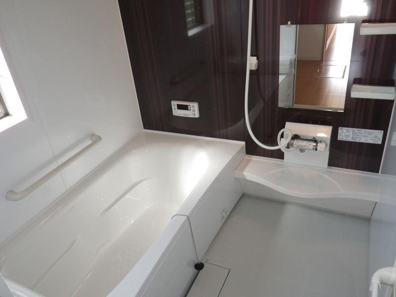 Same specifications photo (bathroom). The company construction cases