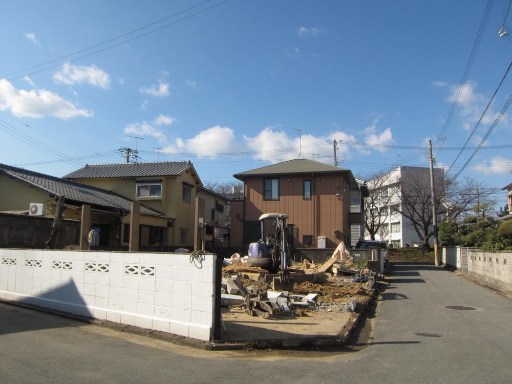 Local photos, including front road.  ◆ Local photos (12 May 2013) Shooting, Furuya being dismantled. 