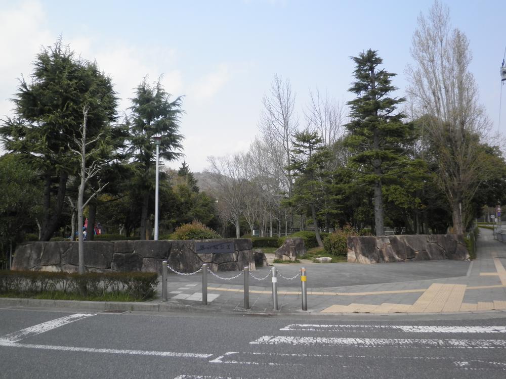 park. 806m until Miyama pond park