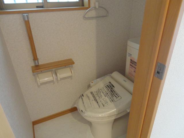 Toilet. First floor toilet