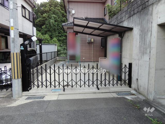 Parking lot